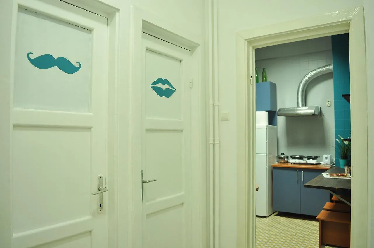 Globe Hostel بوخارست رومانيا